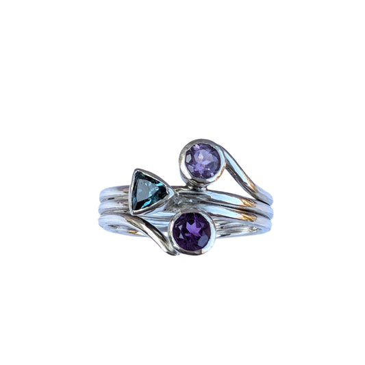 Triple stone ring